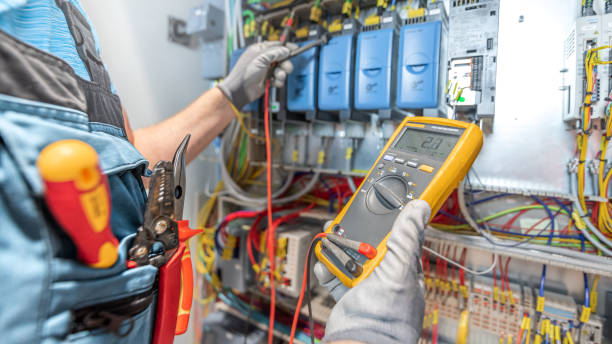 Best Local Electrician Companies  in Hokes Bluff, AL